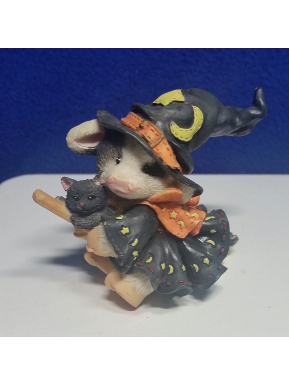 Mary's Moo Moos I Cast My Spell On Moo Figurine 185752 Cow Witch Halloween